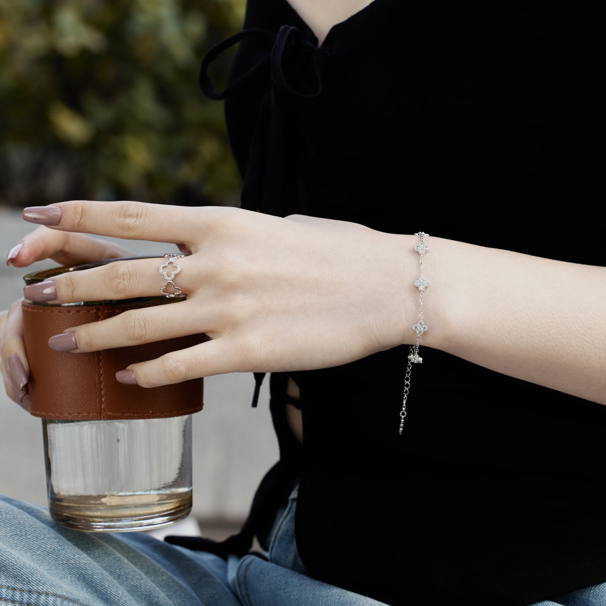 [Rose Jewels]Four-Leaf Clover Hollow Butterfly Bracelet