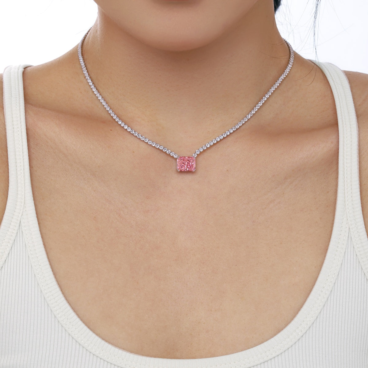 [Rose Jewels]4.0 Carat Elegant Radiant Cut Necklace