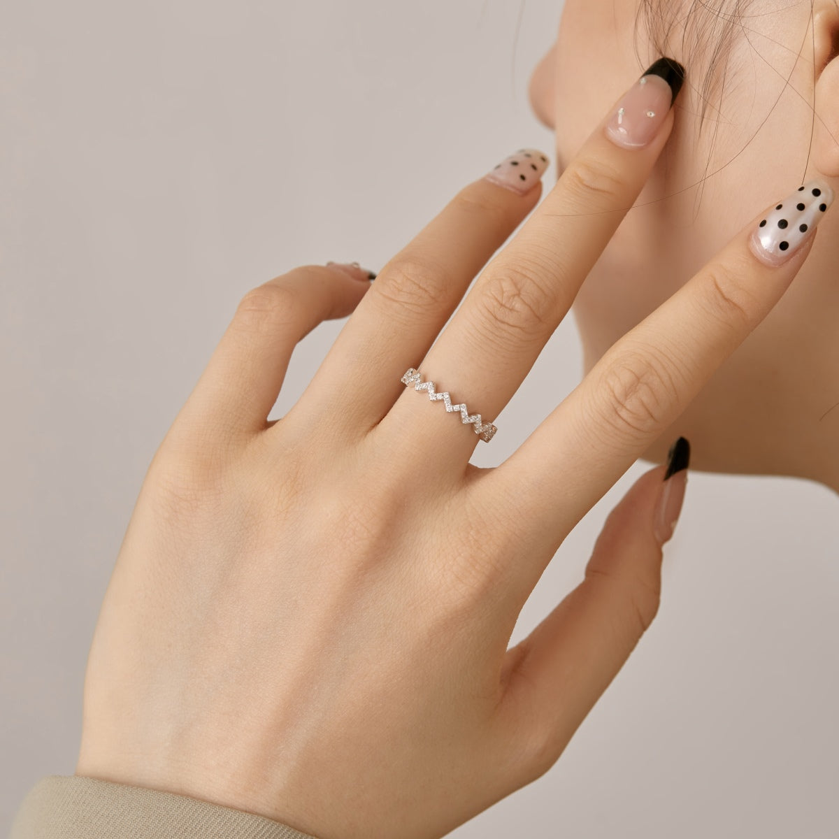 [Rose Jewels]Delicate Enchanting Wave Shape Daily Ring