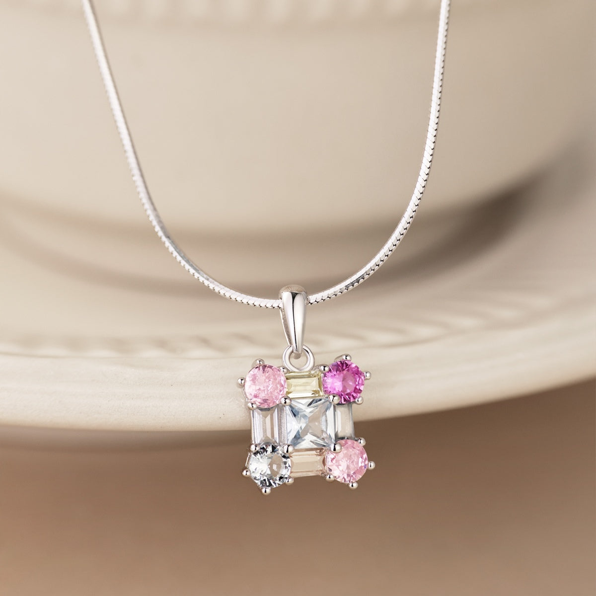 [Rose Jewels]Gorgeous Multi Colorful Necklace