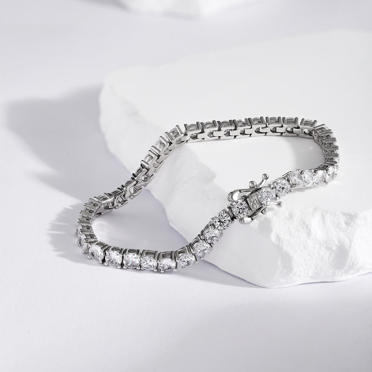 [Rose Jewels]Luxurious Ornate Round Cut Tennis Bracelet