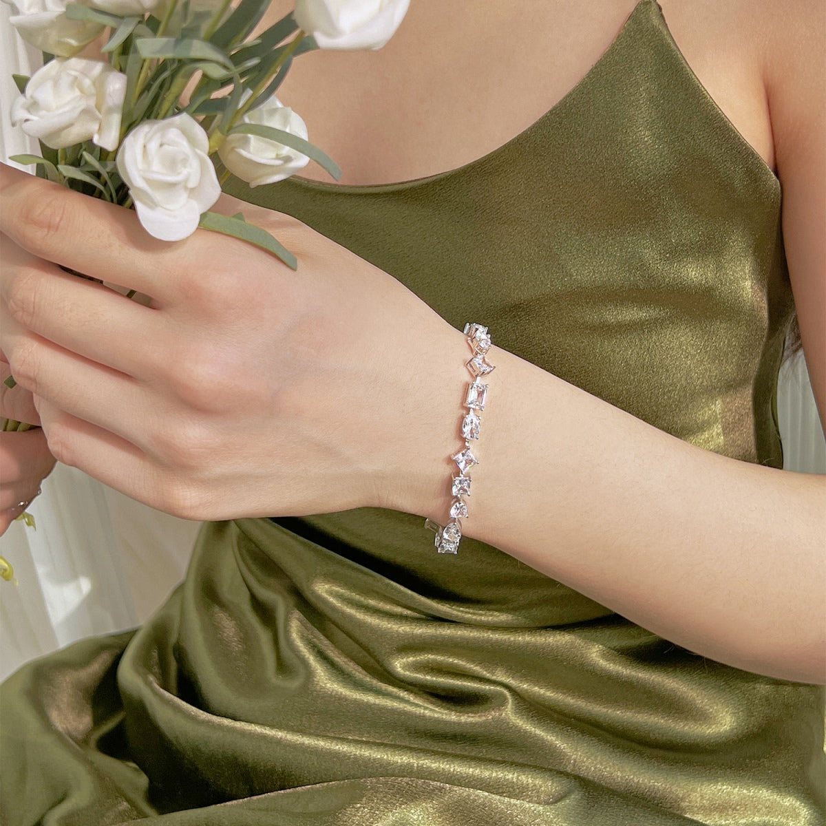 [Rose Jewels]Einzigartiges, exquisites Multi-Cut-Armband für den Alltag