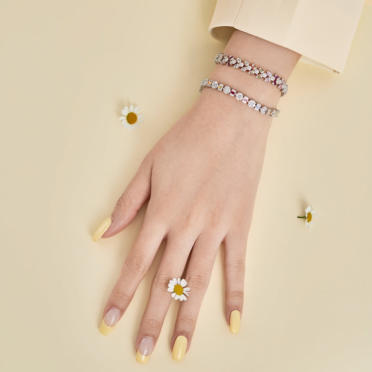 [Rose Jewels]Dazzling Radiant Multi Cut Daily Bracelet