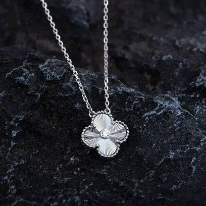 [ROSE]CLOVER  15MM DIAMOND LASER NECKLACE SILVER