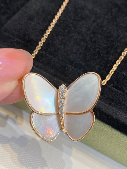 [ROSE]BUTTERFLY GOLD MOP DIAMOND NECKLACE