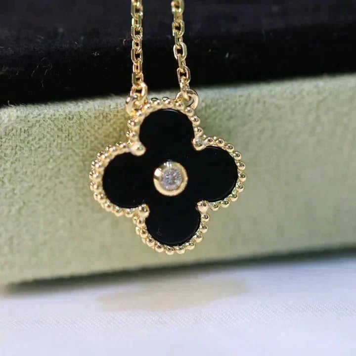 [ROSE]CLOVER 15MM DIAMOND ONYX NECKLACE