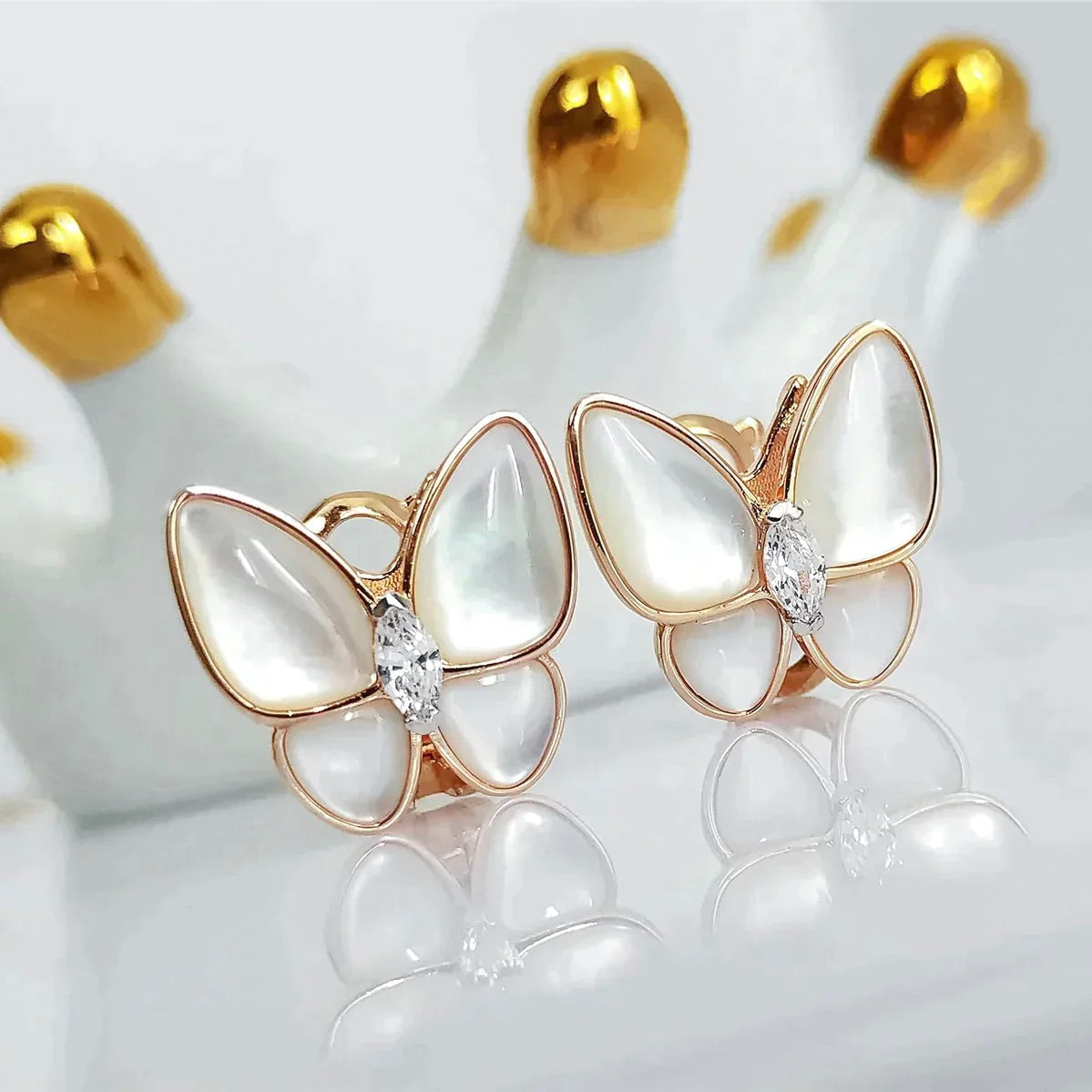 [ROSE]BUTTERFLY MOP DIAMOND EARRINGS