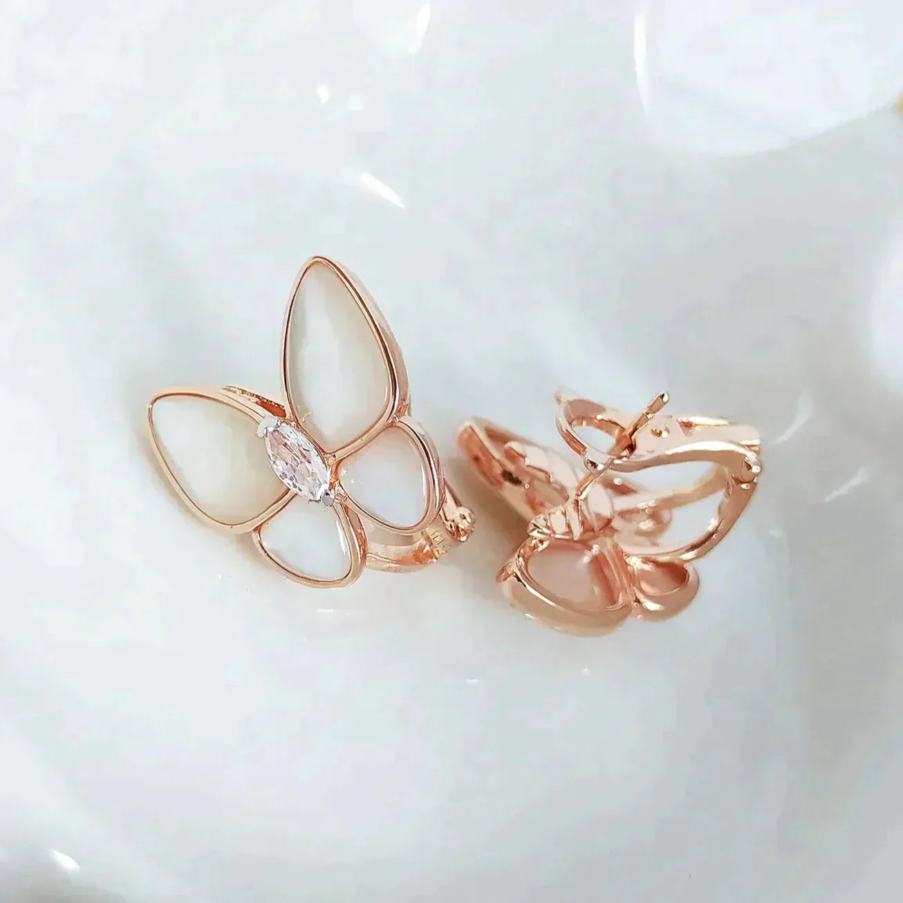 [ROSE]BUTTERFLY MOP DIAMOND EARRINGS