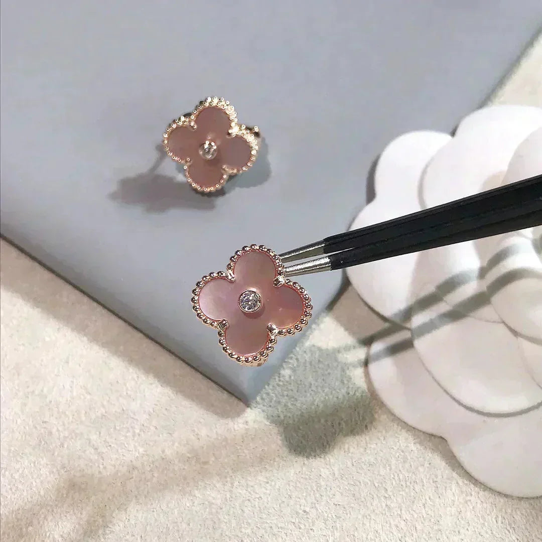 [ROSE]CLOVER MEDIUM 1 MOTIFS  PINK MOP DIAMOND EARRINGS