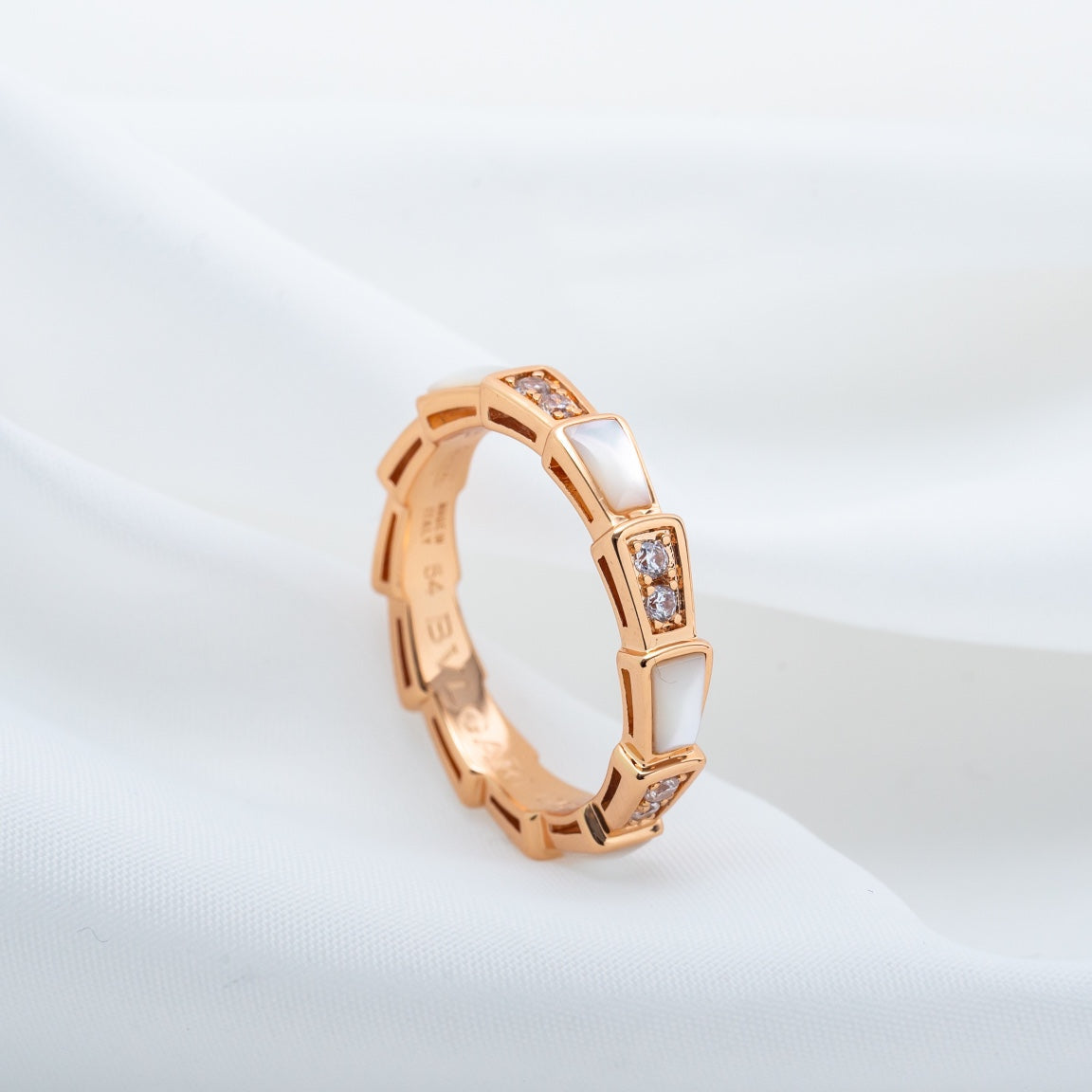 [Rose Jewels]SERPENTI RING ROSA GOLD DIAMANT MOP 3MM