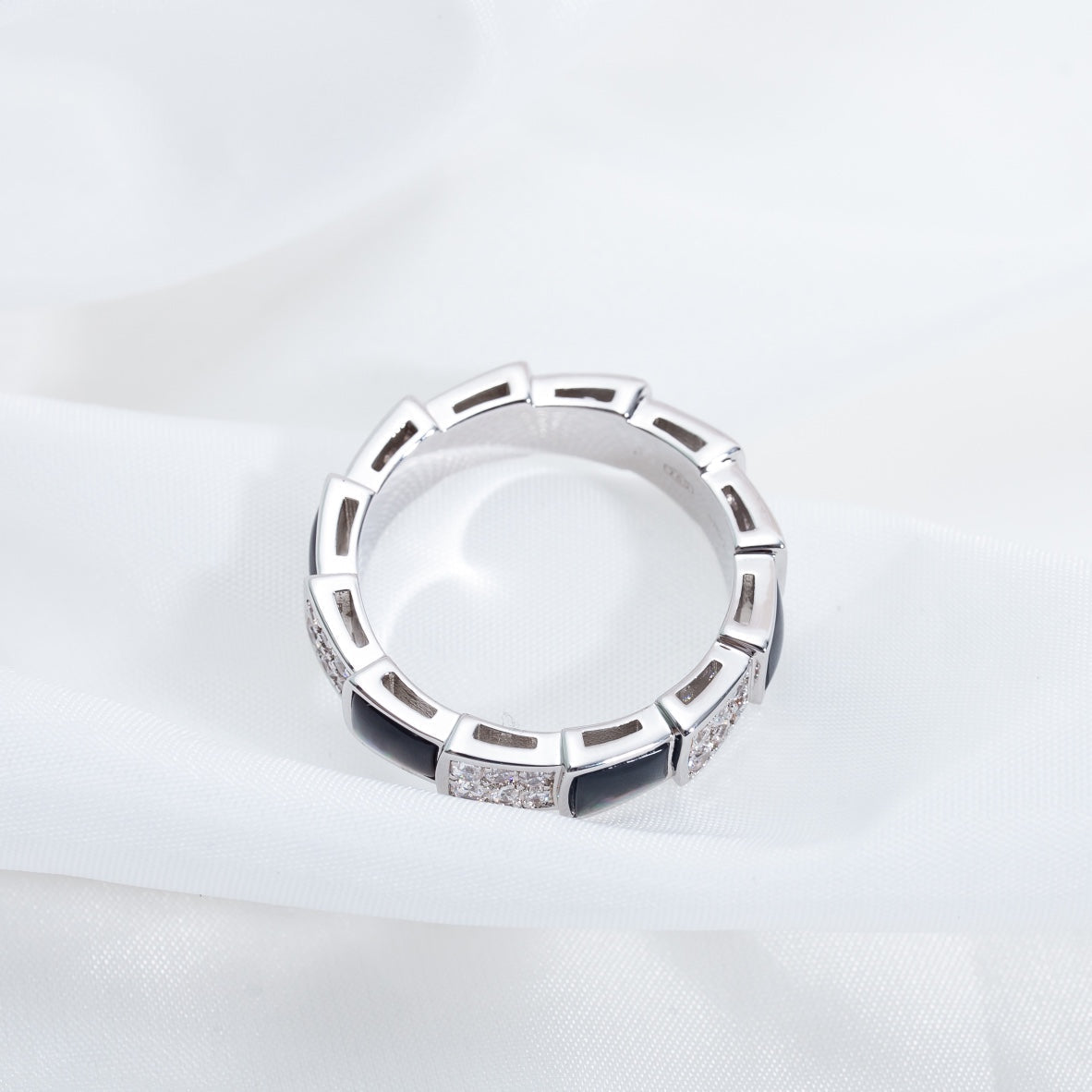 [Rose Jewels]SERPENTI RING SILBER DIAMANT SCHWARZ MOP 4MM