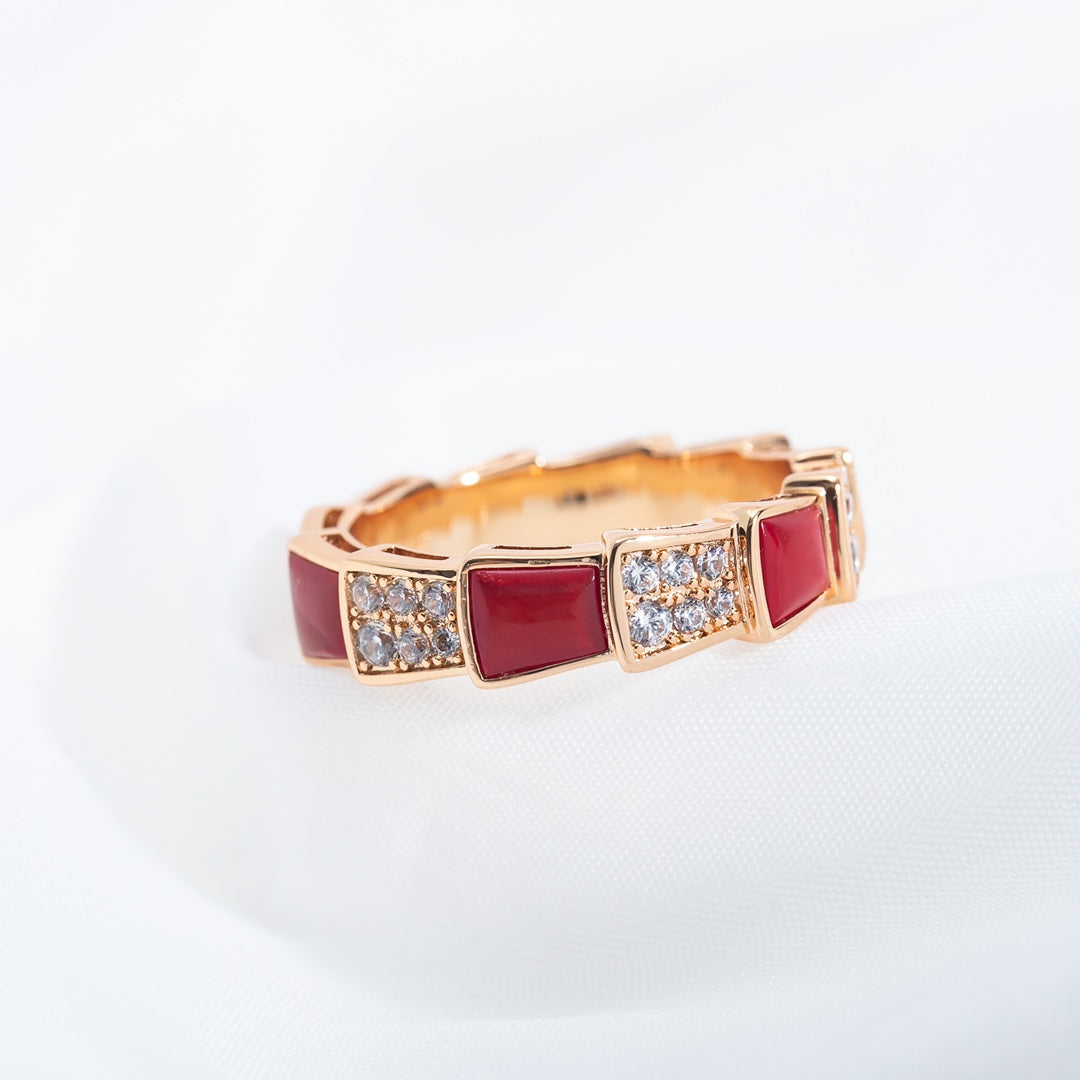 [Rose Jewels]SERPENTI RING ROTGOLD KARNEOL DIAMANT GEPAPERT 4MM