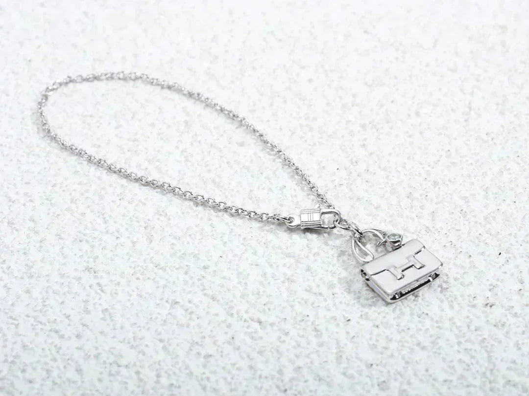 [Rose Jewels]AMULETTE PEDANT SILVER NECKLACE