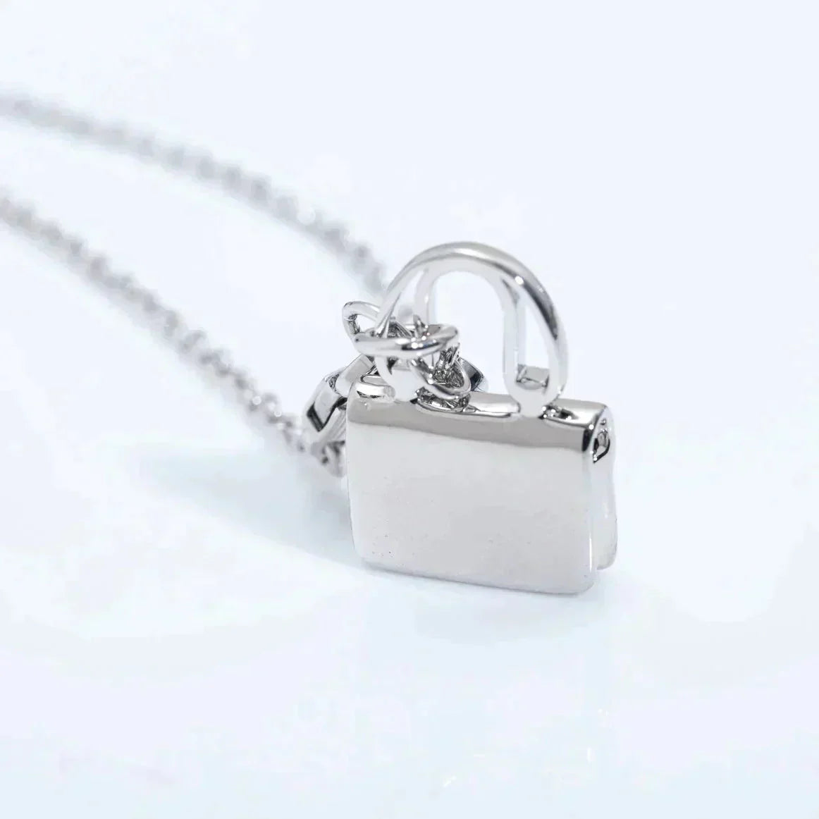 [Rose Jewels]AMULETTE PEDANT SILVER NECKLACE