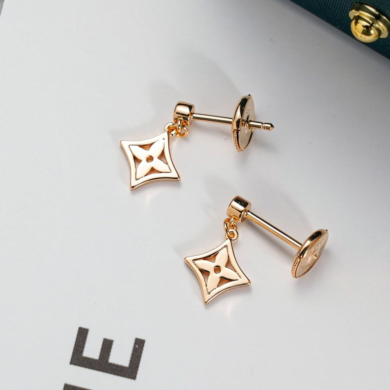 [Rose Jewels]STAR EARRINGS GOLD