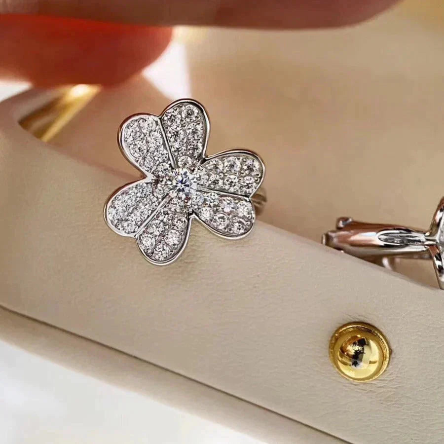 [ROSE]CLOVER COMOS DIAMOND EARRINGS SILVER