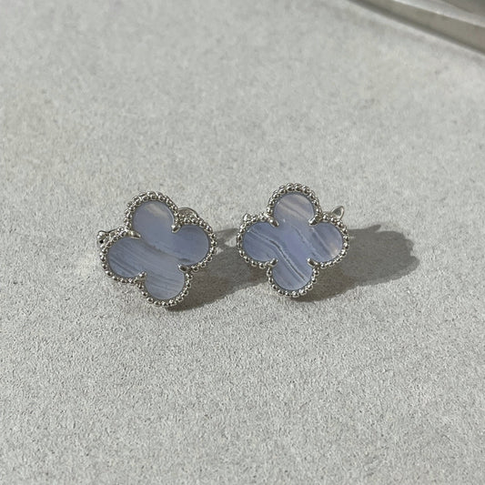 [ROSE]CLOVER CHALCEDONY SILVER STUD EARRINGS