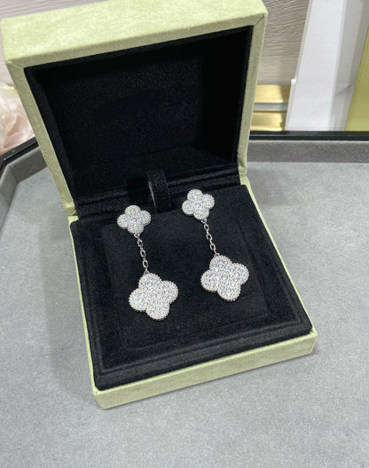 [ROSE]CLOVER 2 MOTIFS DIAMOND PAVED SILVER EARRINGS