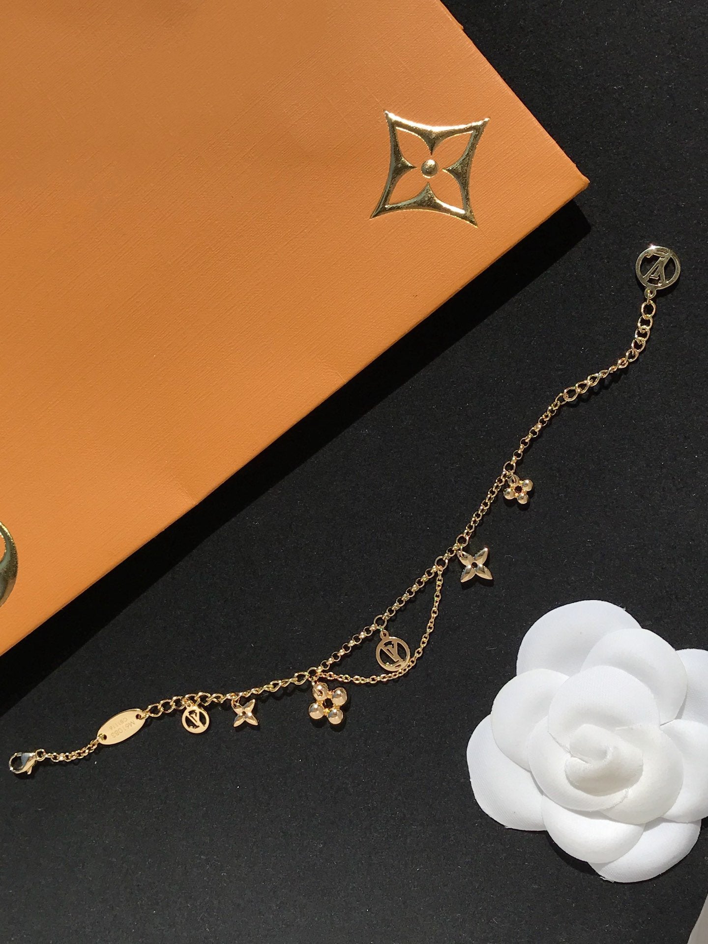 [Rose Jewels]LV BLOOMING ROSA GOLD MOP ARMBAND