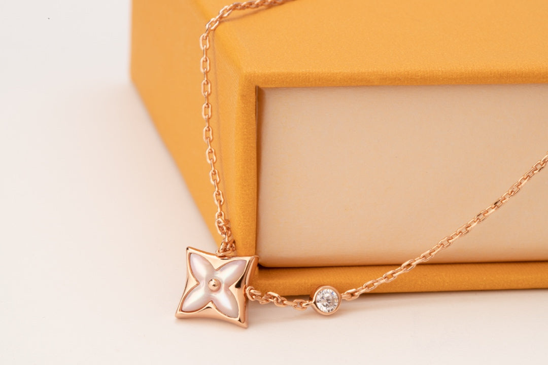 [Rose Jewels] STAR PINK MOP 1 DIAMOND PINK GOLD NECKLACE