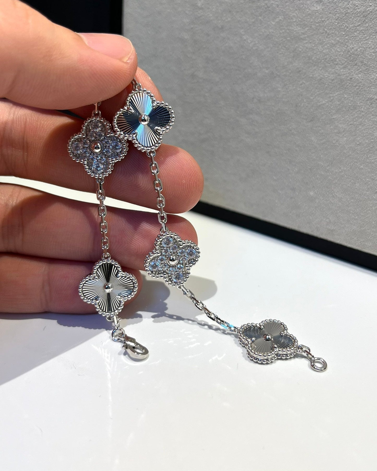 [ROSE]CLOVER 5 MOTIF SILVER DIAMOND BRACELET