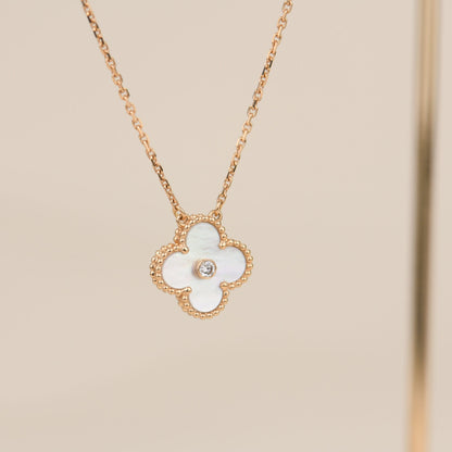 [ROSE]CLOVER 15MM DIAMOND WHITE FRITILLARIA NECKLACE