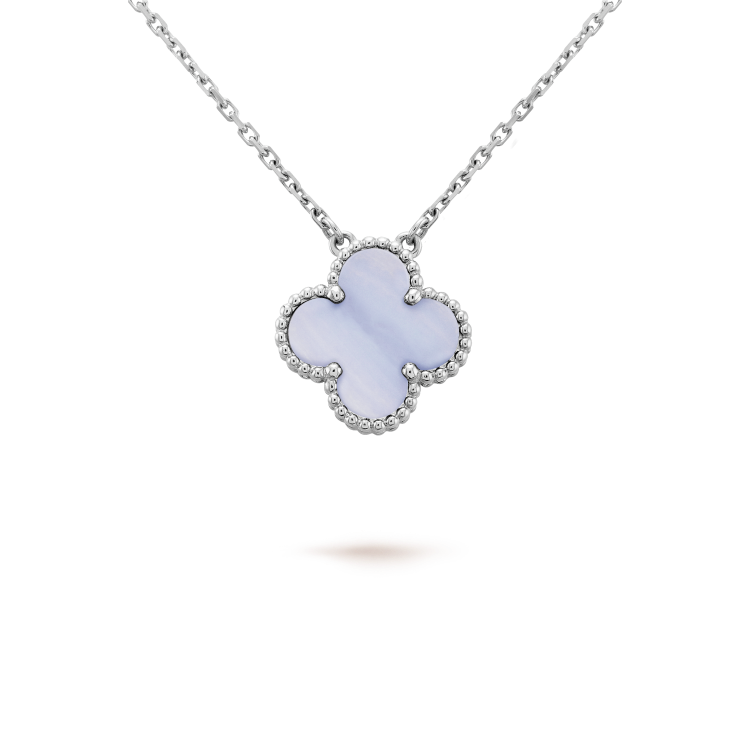 [ROSE]CLOVER 15MM BLUE CHALCEDONY NECKLACE SILVER