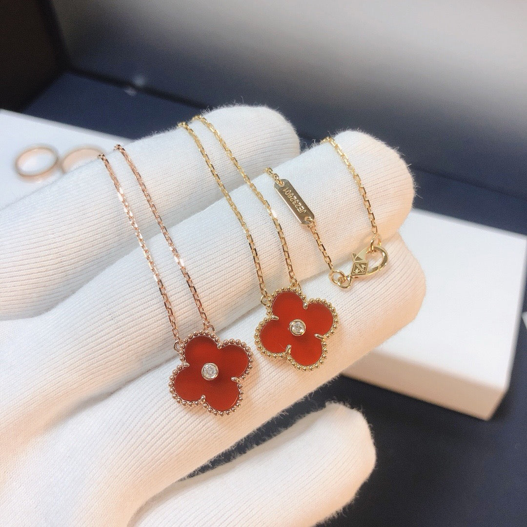 [ROSE]CLOVER 15MM DIAMOND CARNELIAN NECKLACE