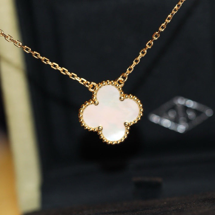 [ROSE]CLOVER  15MM WHITE MOTHER-OF-PEARL NECKLACE