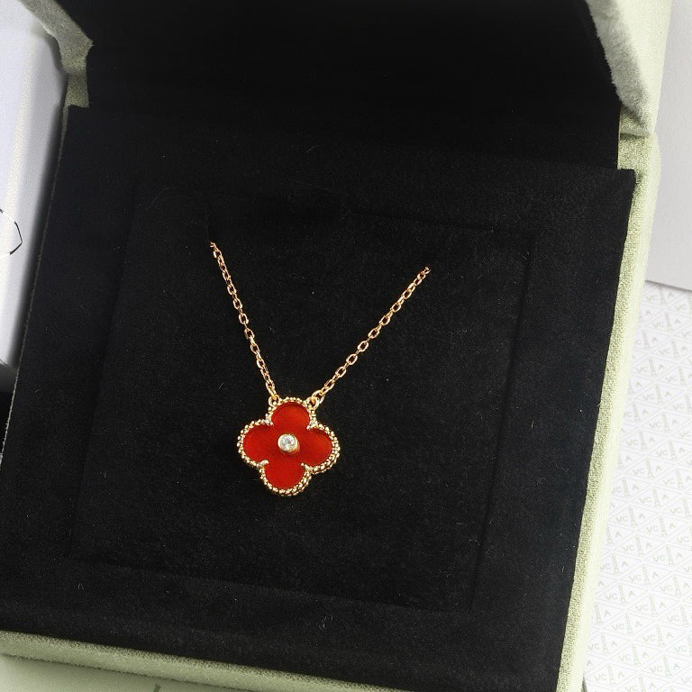 [ROSE]CLOVER 15MM DIAMOND CARNELIAN NECKLACE