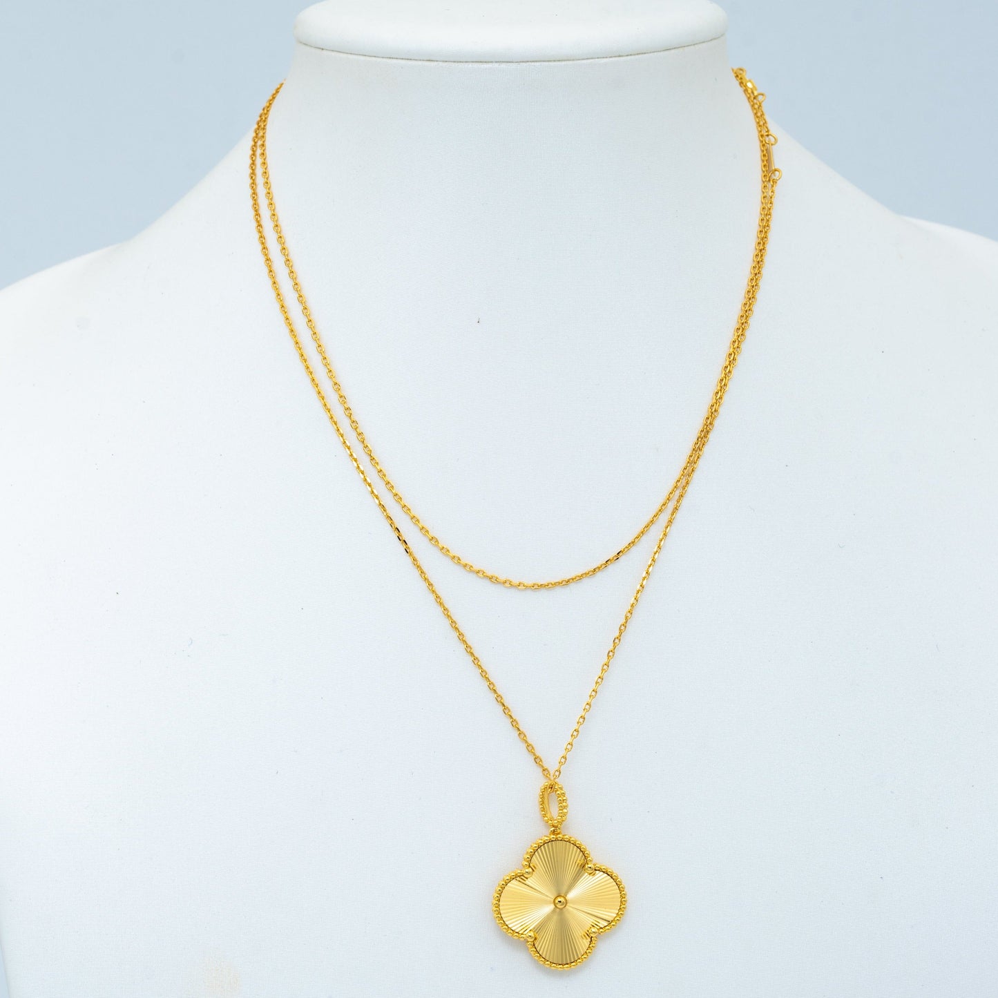 [ROSE]CLOVER 25MM PEDANT NECKLACE GOLD