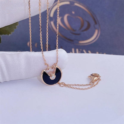 [ROSE]AMULETTE ROSE GOLD ONYX NECKLACE