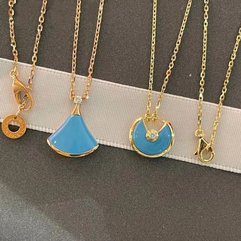 [ROSE]AMULETTE GOLD TURQUOISE NECKLACE