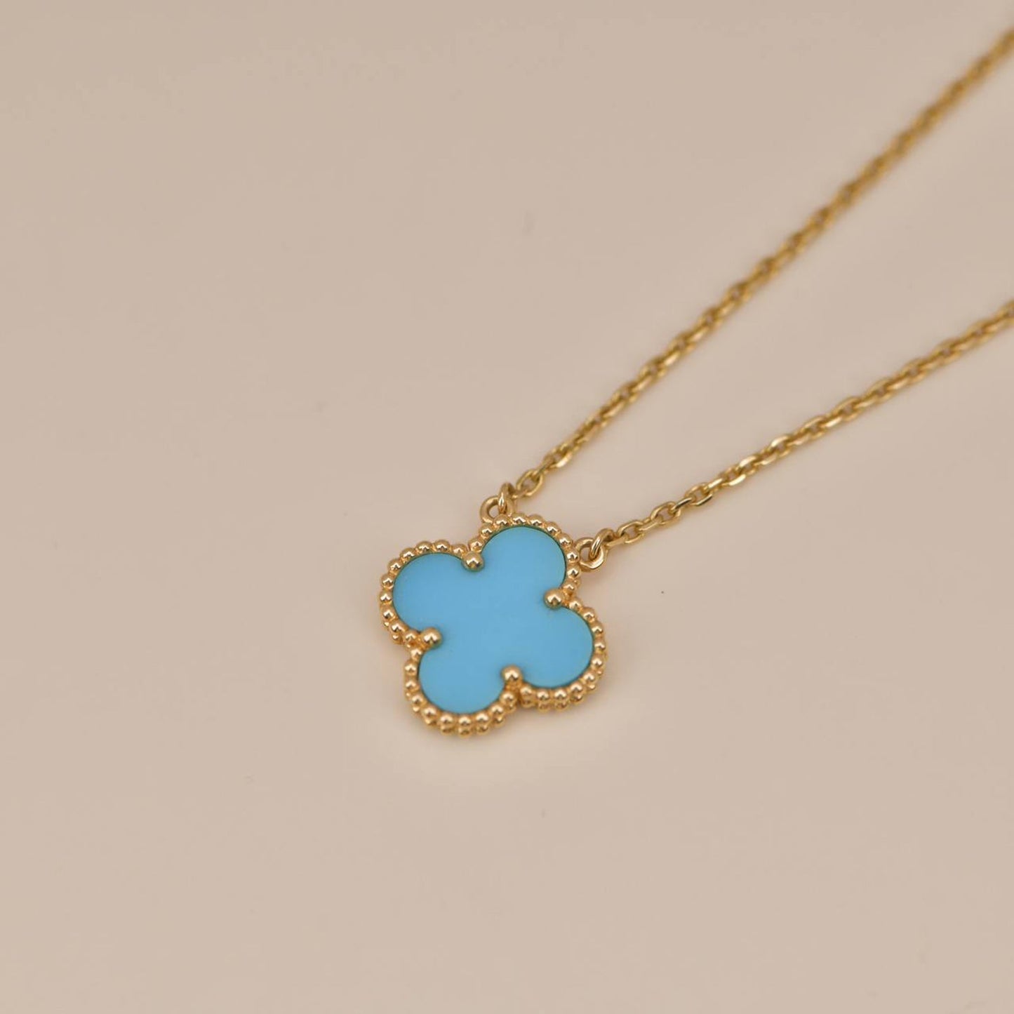 [ROSE]CLOVER 15MM VINTAGE TURQUOISE NECKLACE