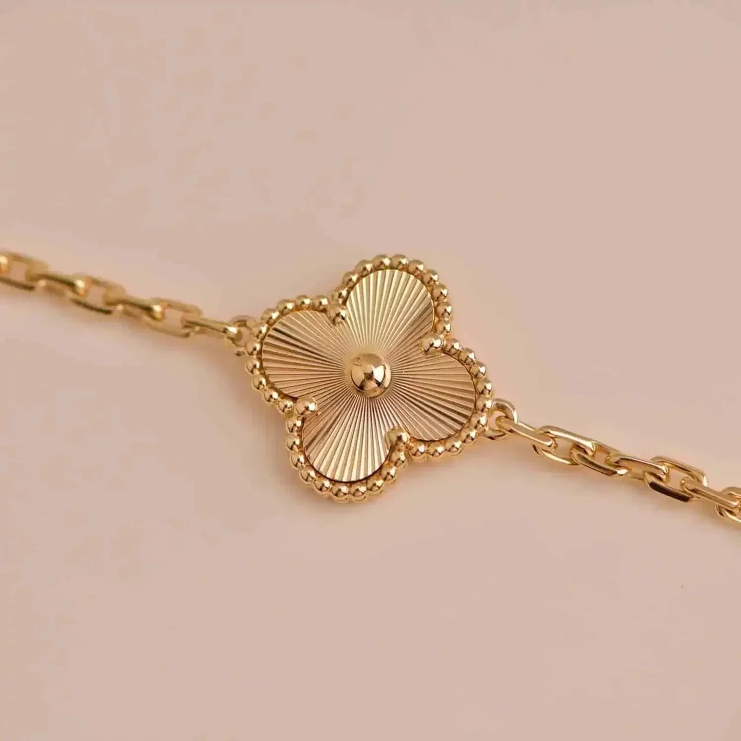 [ROSE]CLOVER 5 FLOWERS LASER BRACELET