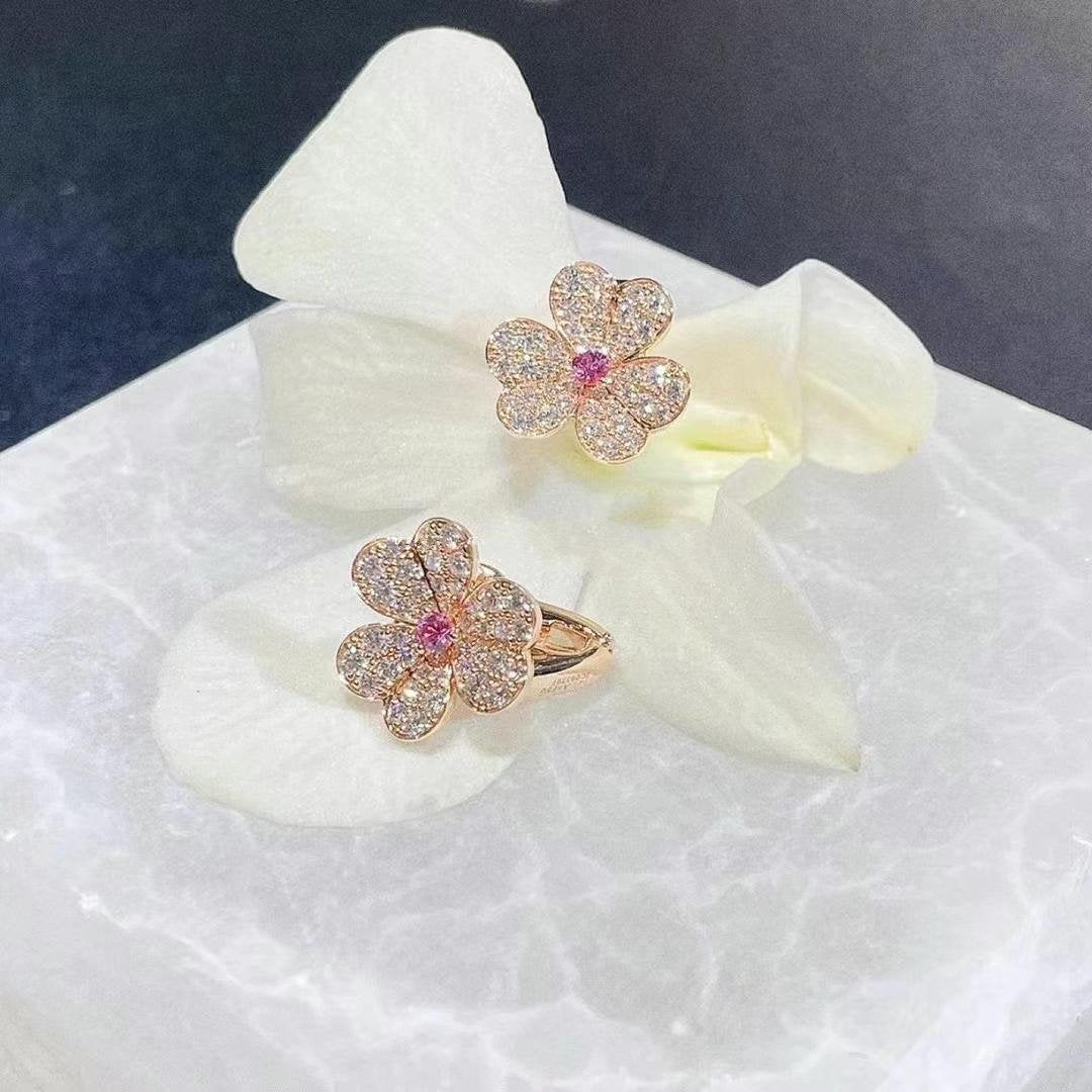 [ROSE]FRIVOLE PINK GOLD FLOWER DIAMOND EARRINGS